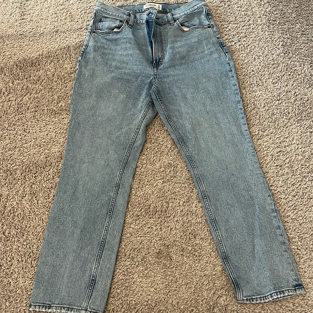 Abercrombie 90’s slim straight ultra high rise